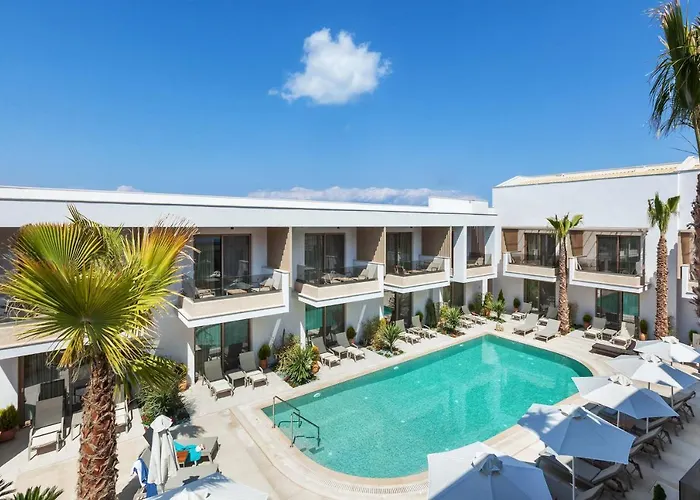 Hotel apartamentowy Pefki Deluxe Residences - Adults Only 16plus