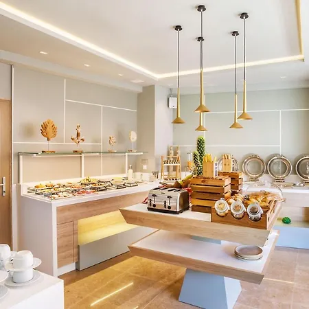 Pefki Deluxe Residences מלון דירות פפקוהורי