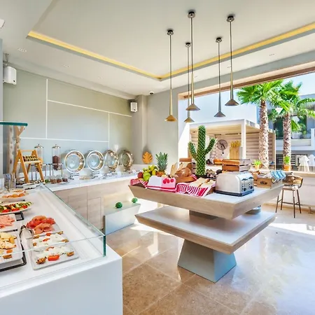 Pefki Deluxe Residences 4*