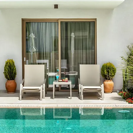 מלון דירות Pefki Deluxe Residences - Adults Only 16plus פפקוהורי