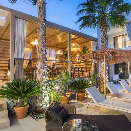 מלון דירות Pefki Deluxe Residences - Adults Only 16plus