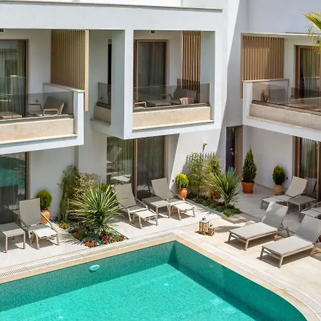 Pefki Deluxe Residences 4*