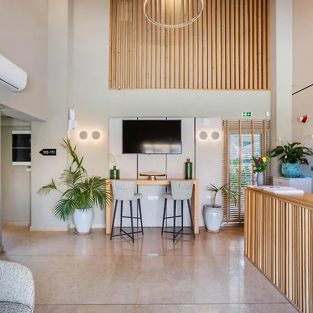 Pefki Deluxe Residences - Adults Only 16plus 4*