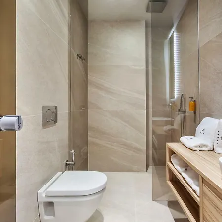 Pefki Deluxe Residences 4*