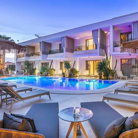 Hotel apartamentowy Pefki Deluxe Residences Pefkochori