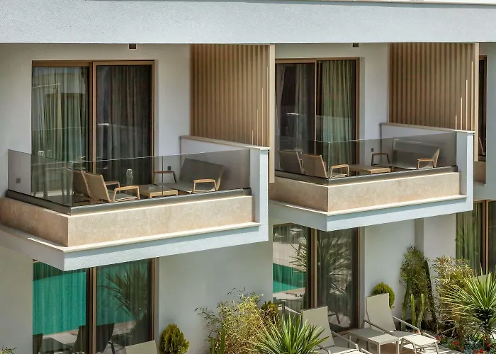 Pefki Deluxe Residences Aparthotel