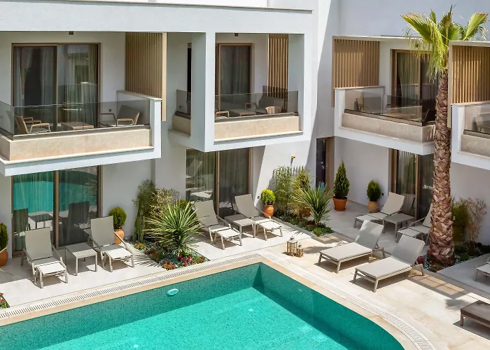 Pefki Deluxe Residences 4*